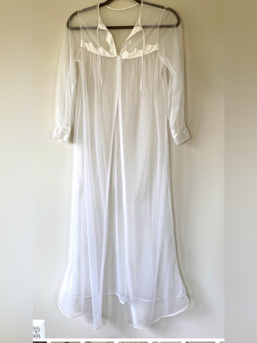 Vtg SHEER CHIFFON White Peignoir Robe Topper Ribbon Long Sleeve bridal Romantic